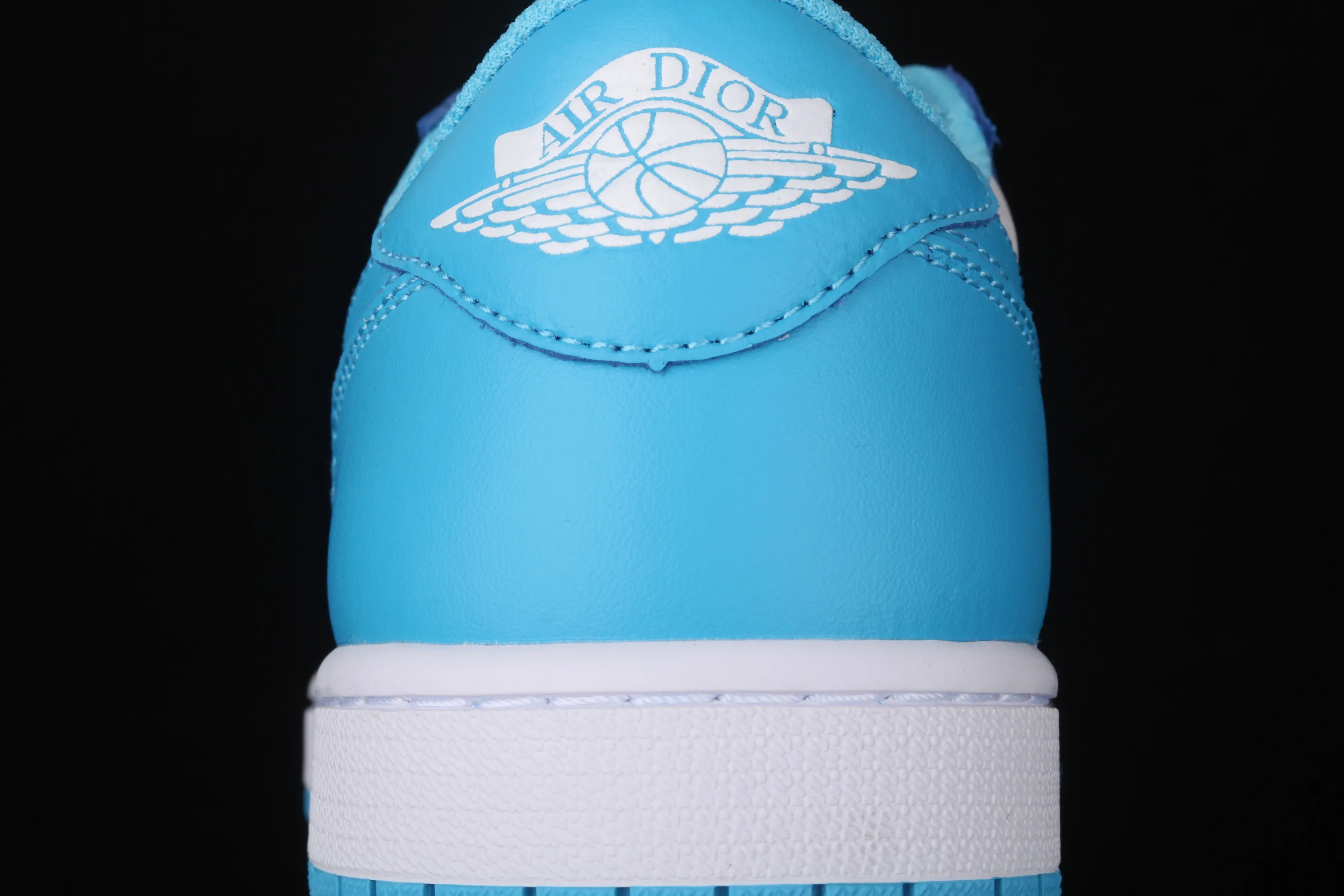 All Categories Air Jordan Jordan Series Basketball Shoes Air Jordan 1 Low Air Jordan 1 Low x SB AJ1 Joe 1 North Carolina Blue First Layer Cultural Leisure Sports Shoes CJ7891-401